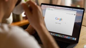 Google sur un ordinateur portable